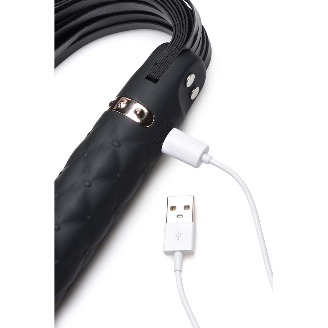 Vibra-Lasher - Vibrierender Silikon Dildo Flogger