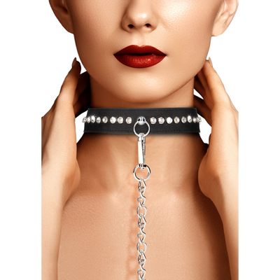 Diamantbesetztes Halsband mit Leine