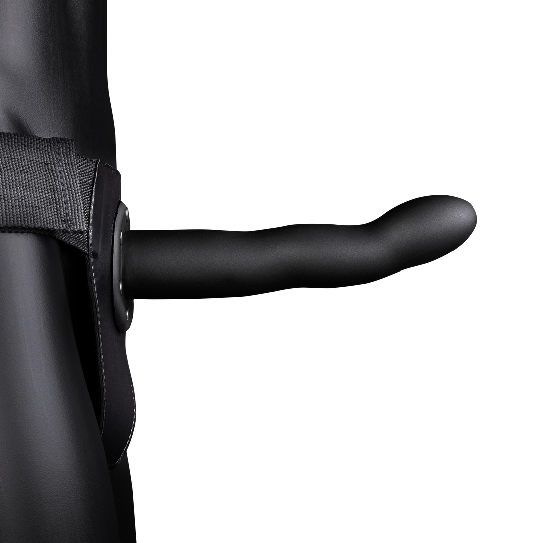Gebogene Hohle Strap-On - 8 / 20 cm - Schwarz